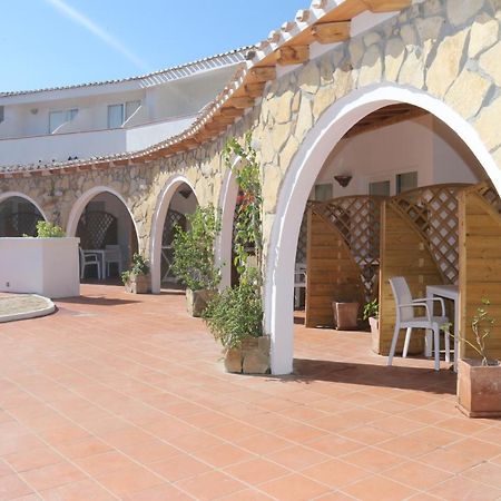 Hotel Altura Villasimius Esterno foto